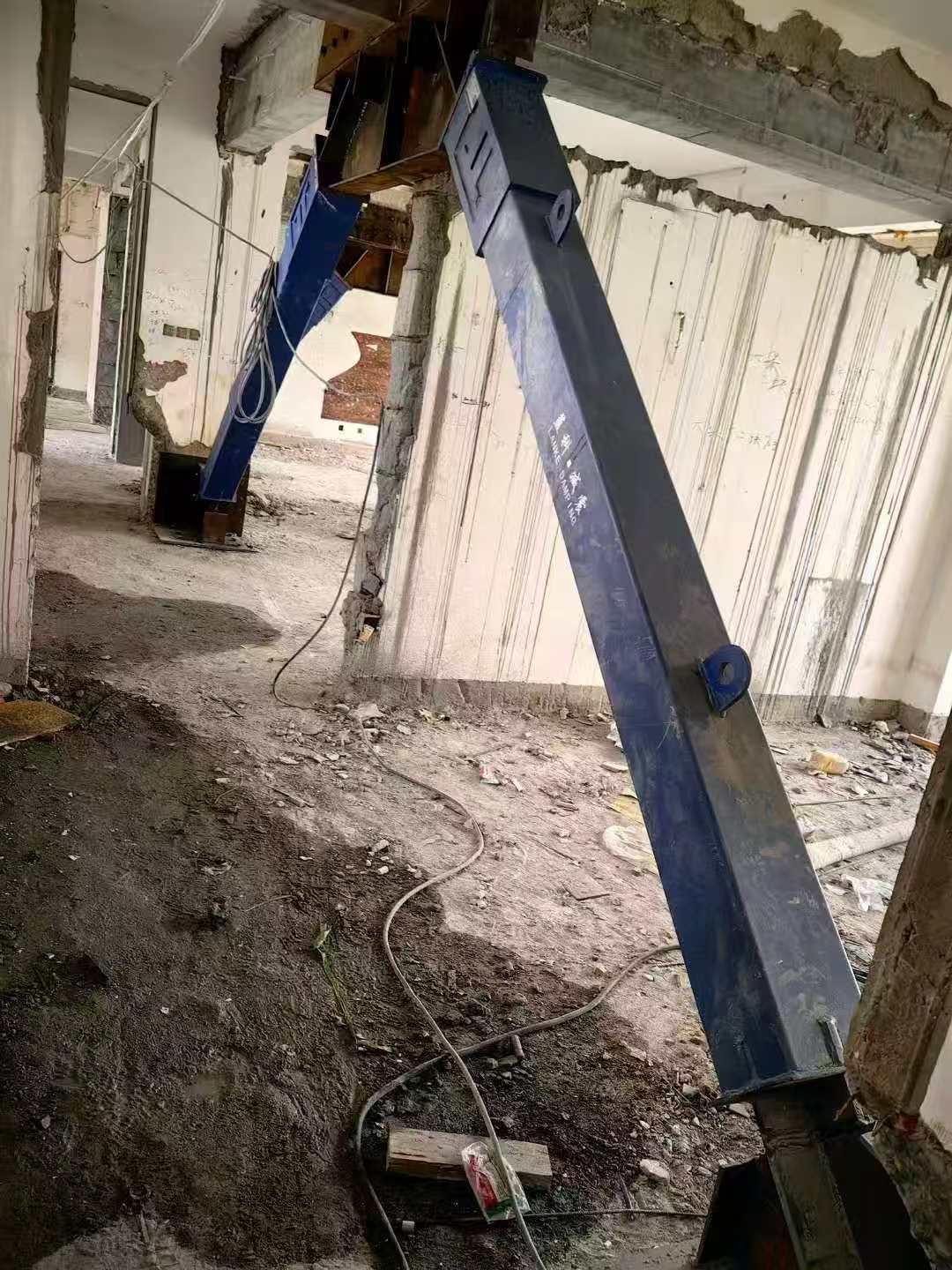 黔南柱子粘钢加固施工工艺